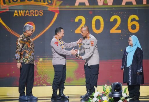 Kombes Pol Norul Hidayat Raih Hoegeng Awards 2026 Kategori Polisi Berintegritas Kombes Pol Norul Hidayat Raih Hoegeng Awards 2026 Kategori Polisi Berintegritas