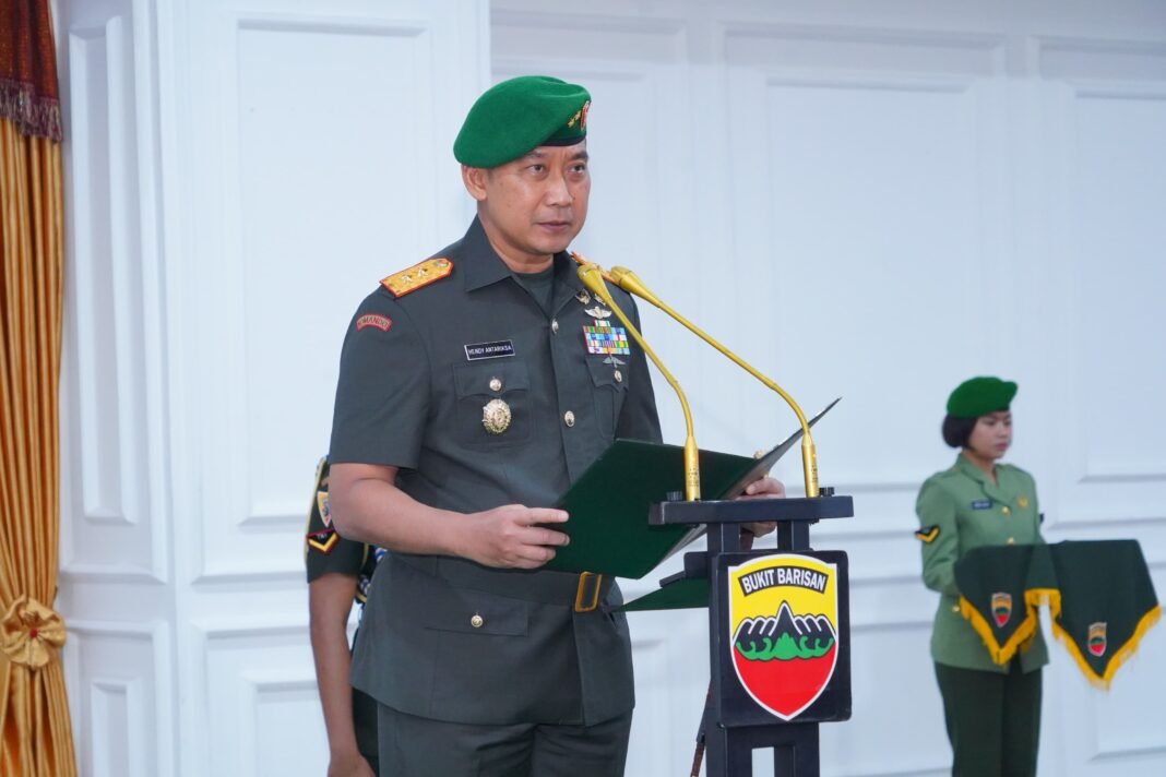 Pangdam I/BB Pimpin Sertijab Dandim 0201/Medan dan Tradisi Korps Pangdam I/BB Pimpin Sertijab Dandim 0201/Medan dan Tradisi Korps