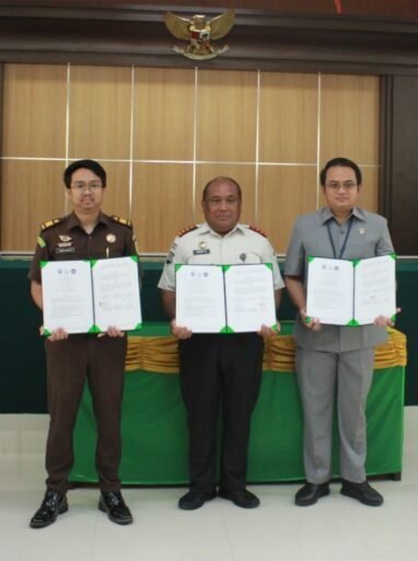 Lapas Piru Perkuat Sinergi Penegakan Hukum melalui PKS Persidangan Elektronik Lapas Piru Perkuat Sinergi Penegakan Hukum melalui PKS Persidangan Elektronik